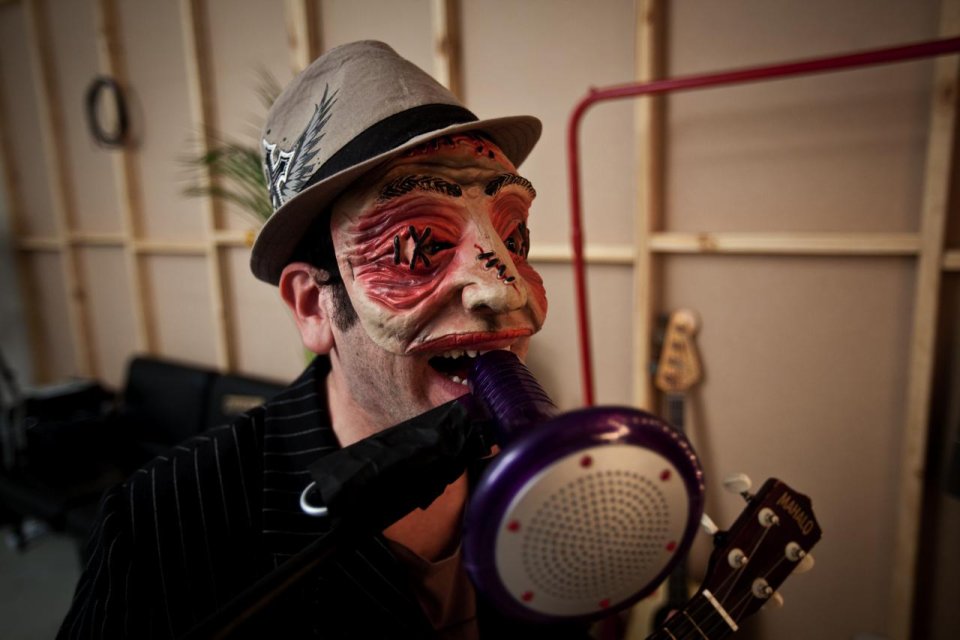 Davies_The_Black_Box_Sessions_2011_38_Mike01